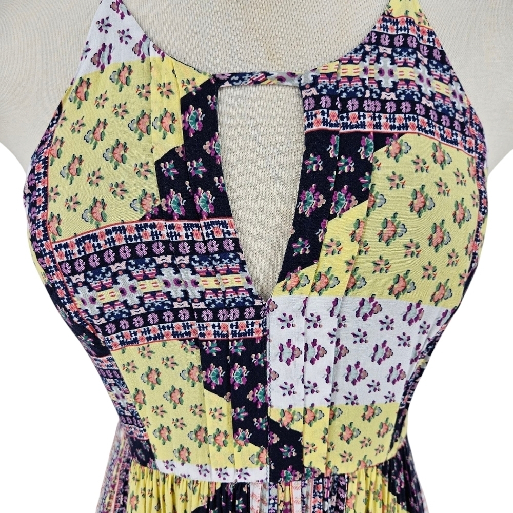 BCBGeneration Tiered Maxi Dress Floral Patchwork Sleeveless Keyhole Neck 6 - Picture 3 of 11